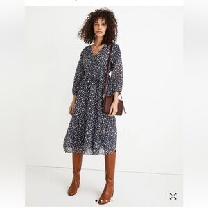 Tie-Waist Midi Dress in Harvest Vine